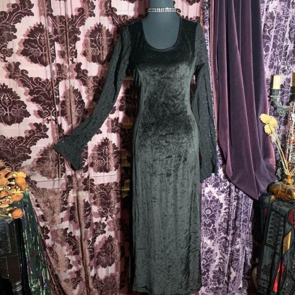 Vintage 1990s Gothic Lace And Velvet Gown
